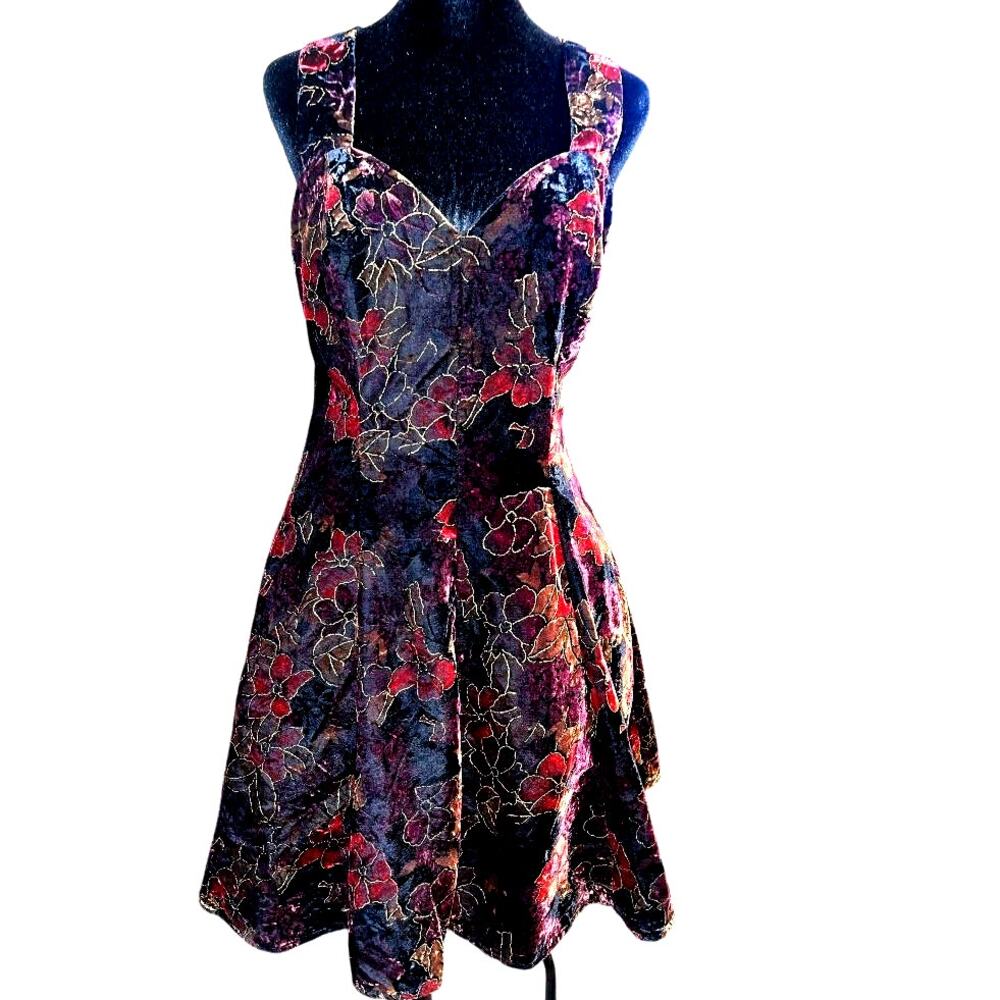 Beautiful VINTAGE 90'S Velvet Floral RAMPAGE brand Dress - Sz. 7